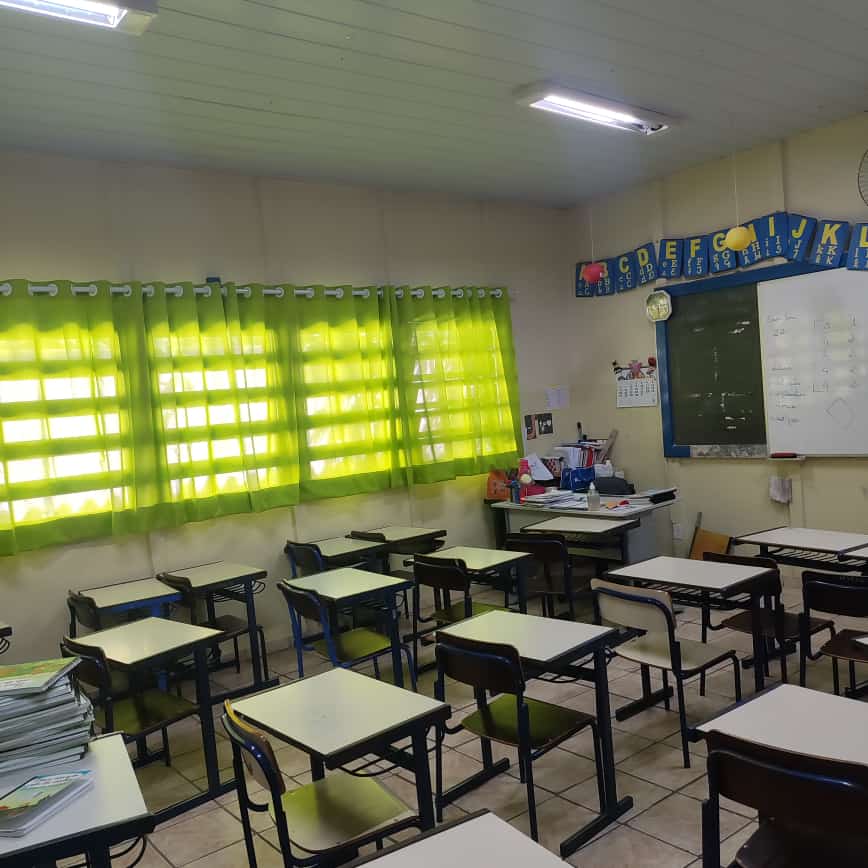 Cortina de escola